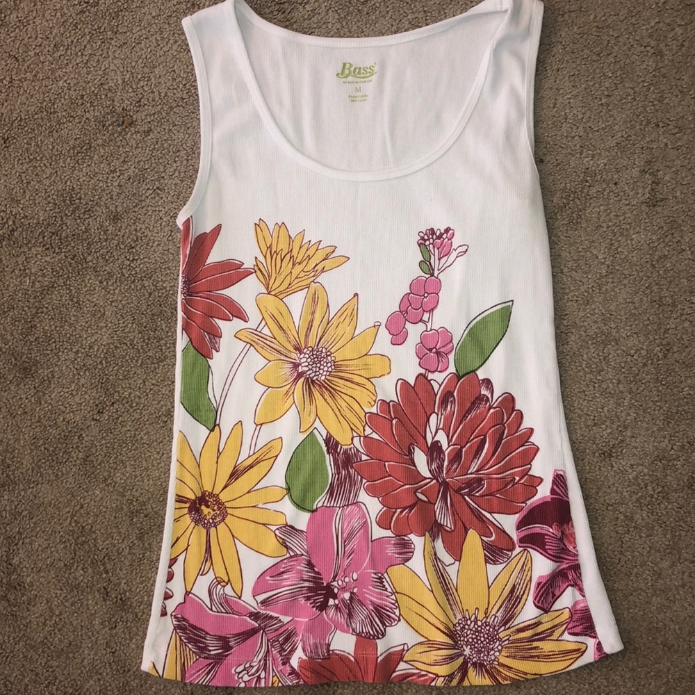 Women’s colorful tank top size medium